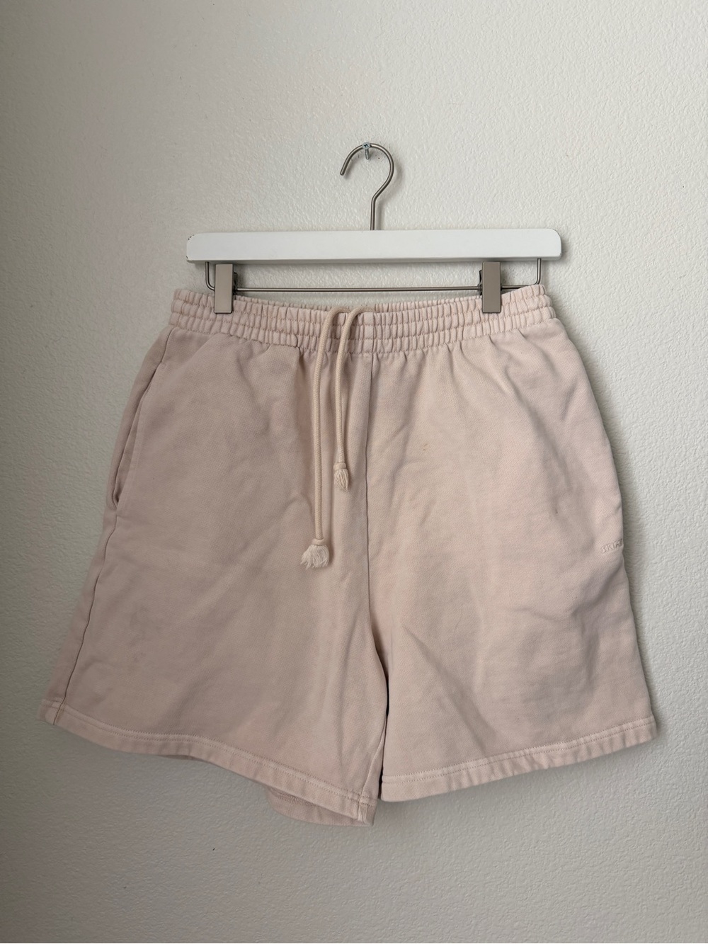 Skims Boyfriend Shorts tan